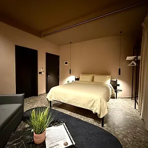 Rex Boutique , Tirana Albania